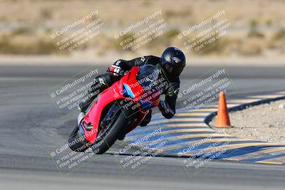 media/Jan-09-2022-SoCal Trackdays (Sun) [[2b1fec8404]]/Turn 11 (935am)/